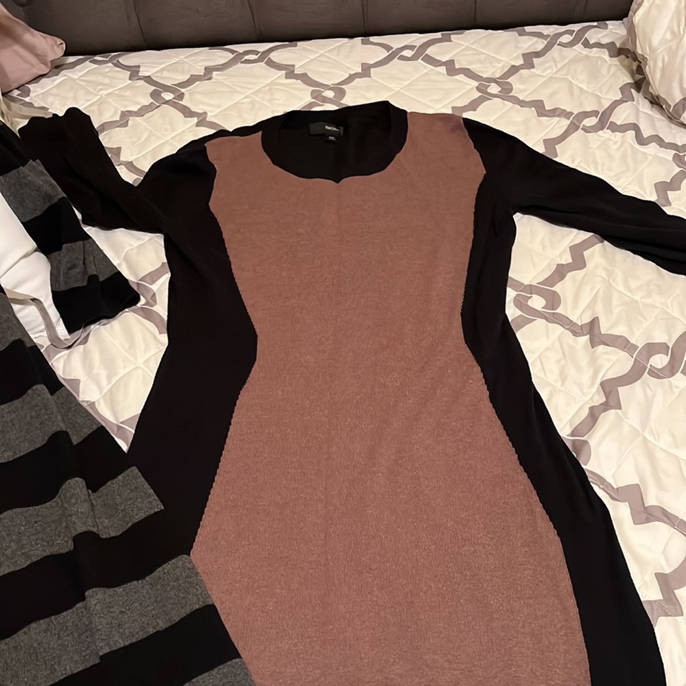 Two sweater dresses - Picture 2 of 3